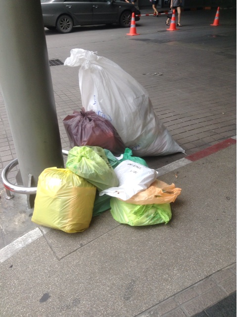 f:id:omiyainbangkok:20140904152614j:plain f:id:omiyainbangkok:20140904152614j:plain