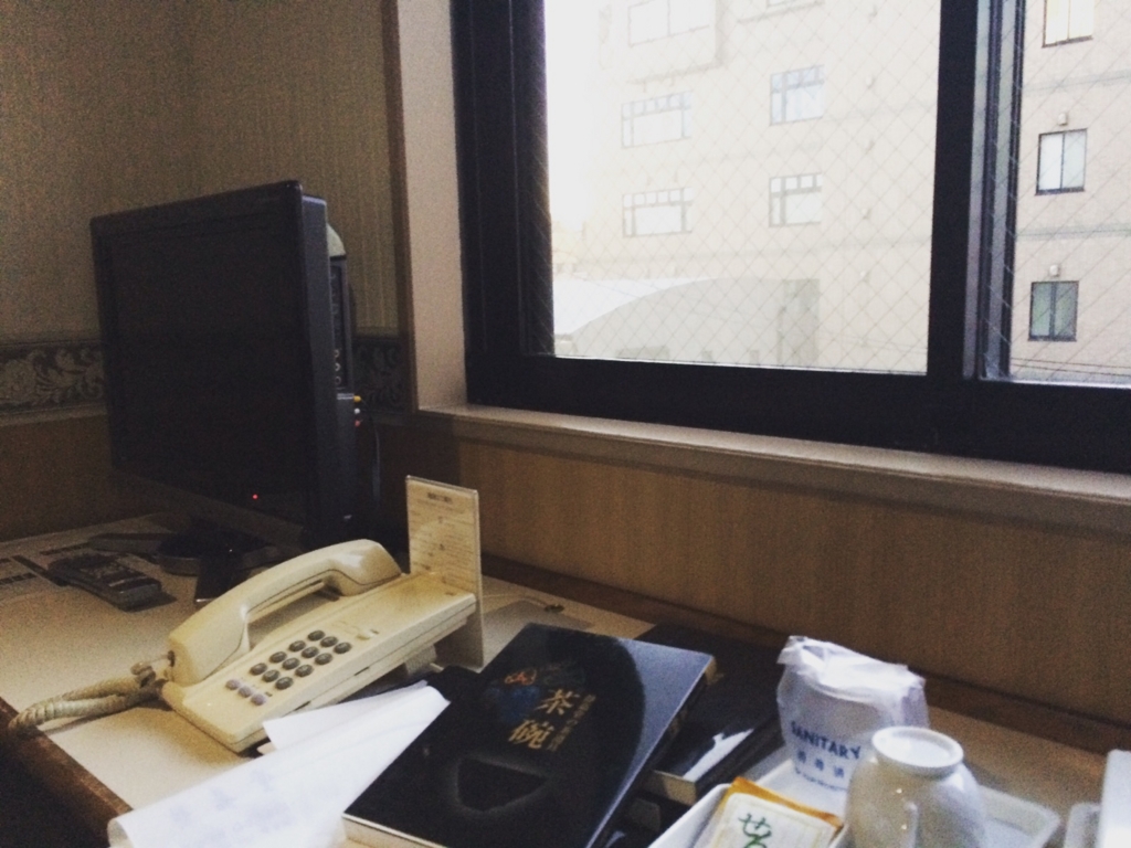 f:id:philo1985:20160128094145j:plain アンティーク商人 フランス 青銅器 陶磁器 眼 イケイケ