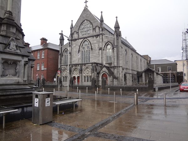 2月17日 リムリック大学へ アイルランドにて。