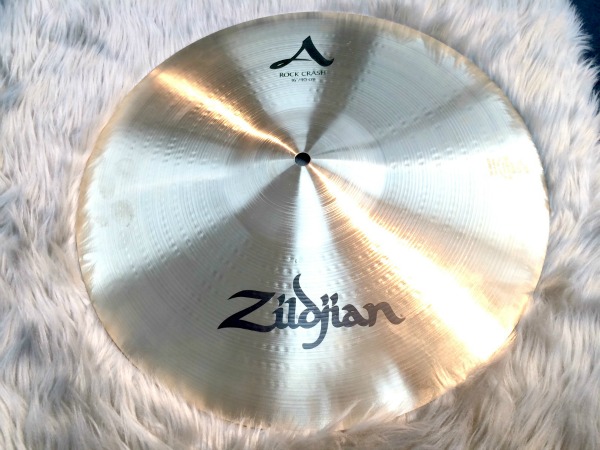徹底検証】 Zildjian シンバル 誰でも必ず叩く、定番の 16インチ ...