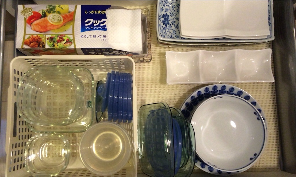 食器棚引き出し2