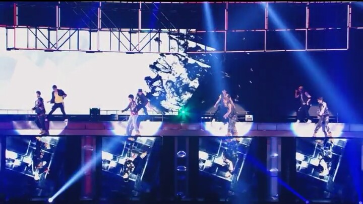 KAT-TUN LIVE TOUR 2014 come Here - SMILE