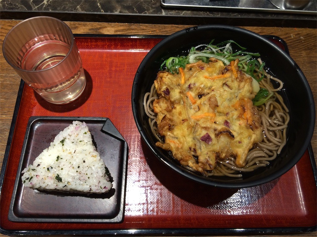 立ち食いの平べったいかき揚げも好きだ