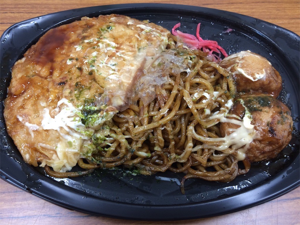 お好み焼き・焼きそば・たこ焼き、の3兄弟