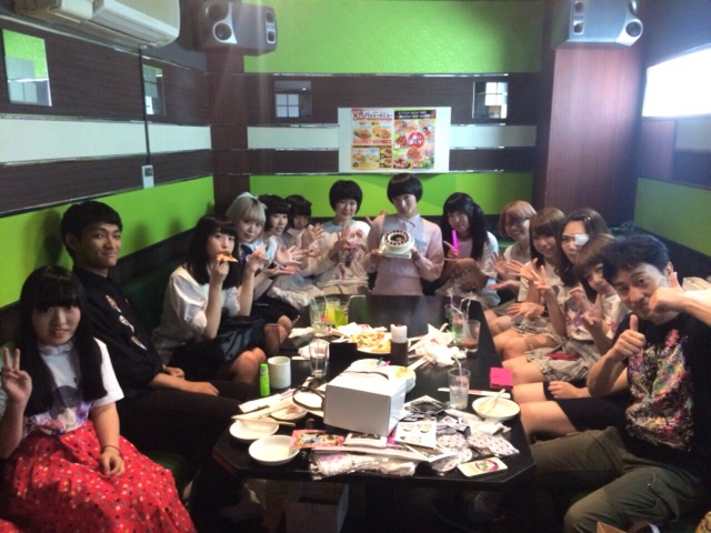 f:id:temee:20150524221620j:plain f:id:temee:20150524221620j:plain