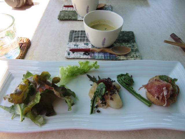 f:id:tomokotrip:20150506114605j:plain f:id:tomokotrip:20150506114605j:plain