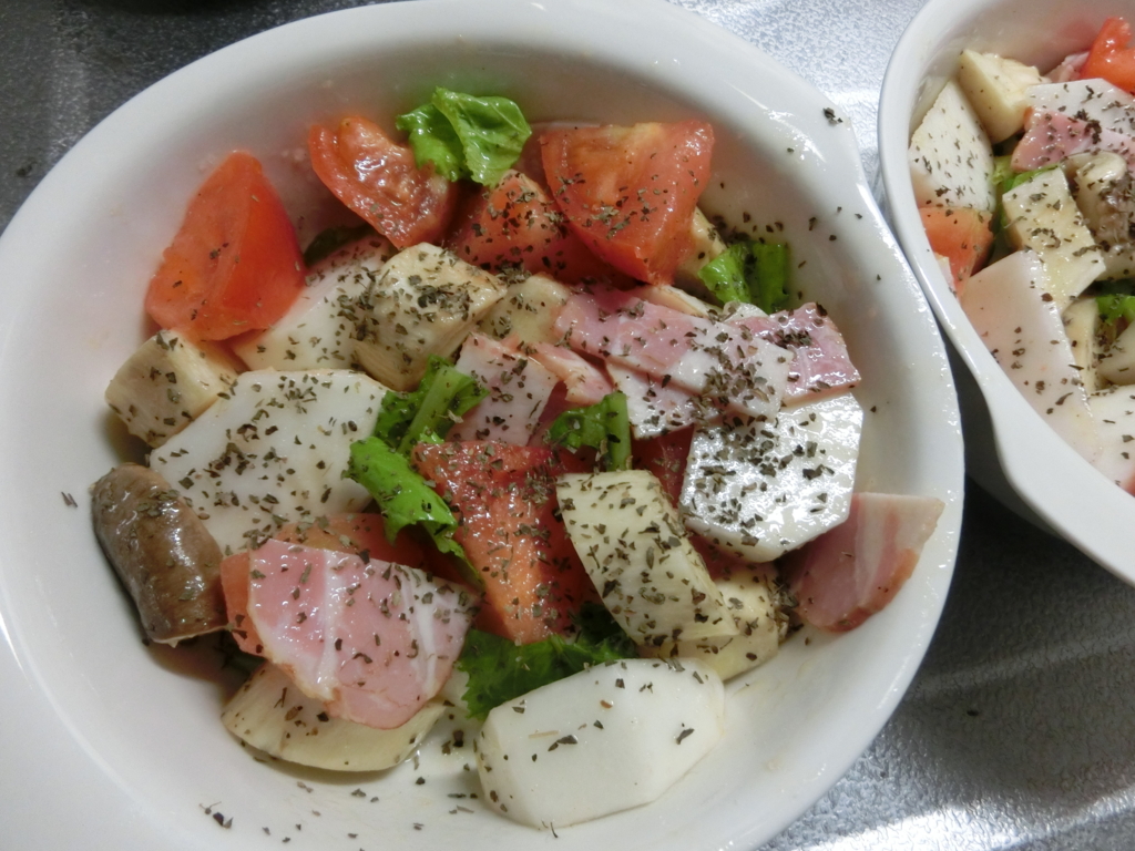 トースターで簡単☆冬に食べたい！かぶとトマトの温サラダ 料理にすと