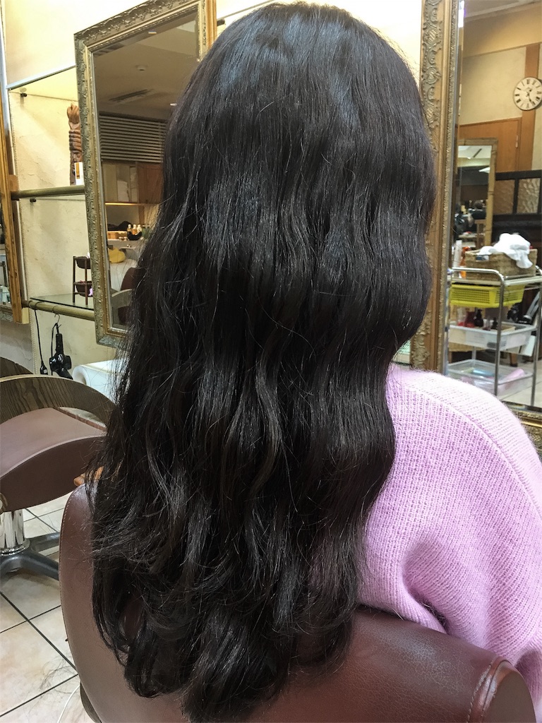 f:id:tomozou737:20160425135735j:image ムルギョルパーマに巻いた古谷野のお客様ヘアー