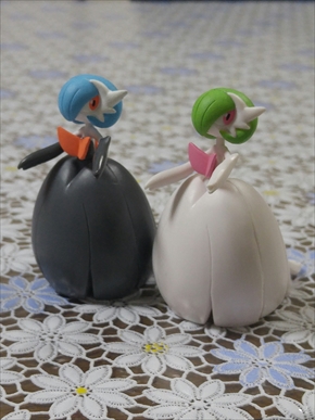 黒いメガサーナイトのモンコレを買いました。 - あずの道具箱。
