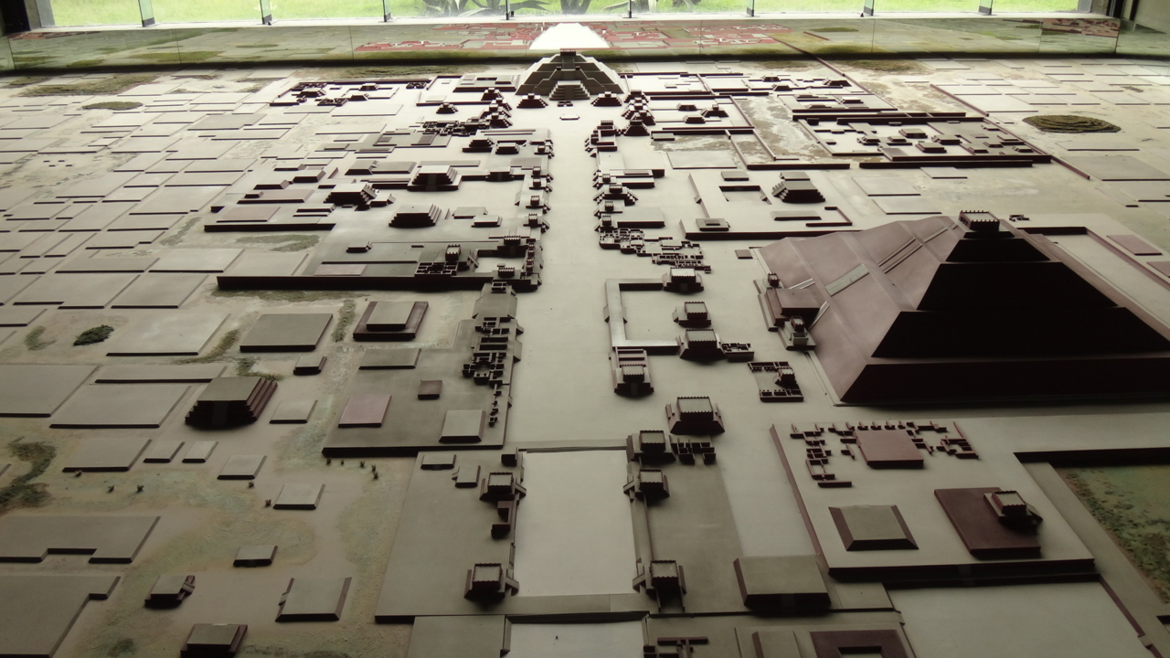 テオティワカン 本体・拡大の時代セット メキシコ旅行記: テオティワカン編 - yamak's diary