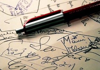 なかなか書けない 書きあぐねている画像