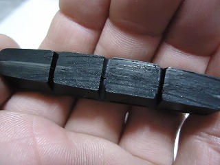 傷だらけのブレーキシュー 傷だらけのブレーキシュー