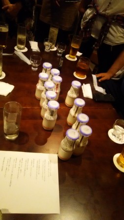 水曜どうでしょう、100%スープカレー、ホワイトストーンズ、対決列島ゲーム おいしさギューッととけ込むカレー 140g 甘口 ｜ ミスター
