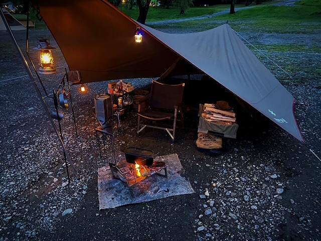 レビュー】ロゴス（LOGOS）たき火台シート（80×60cm）を使ってみた