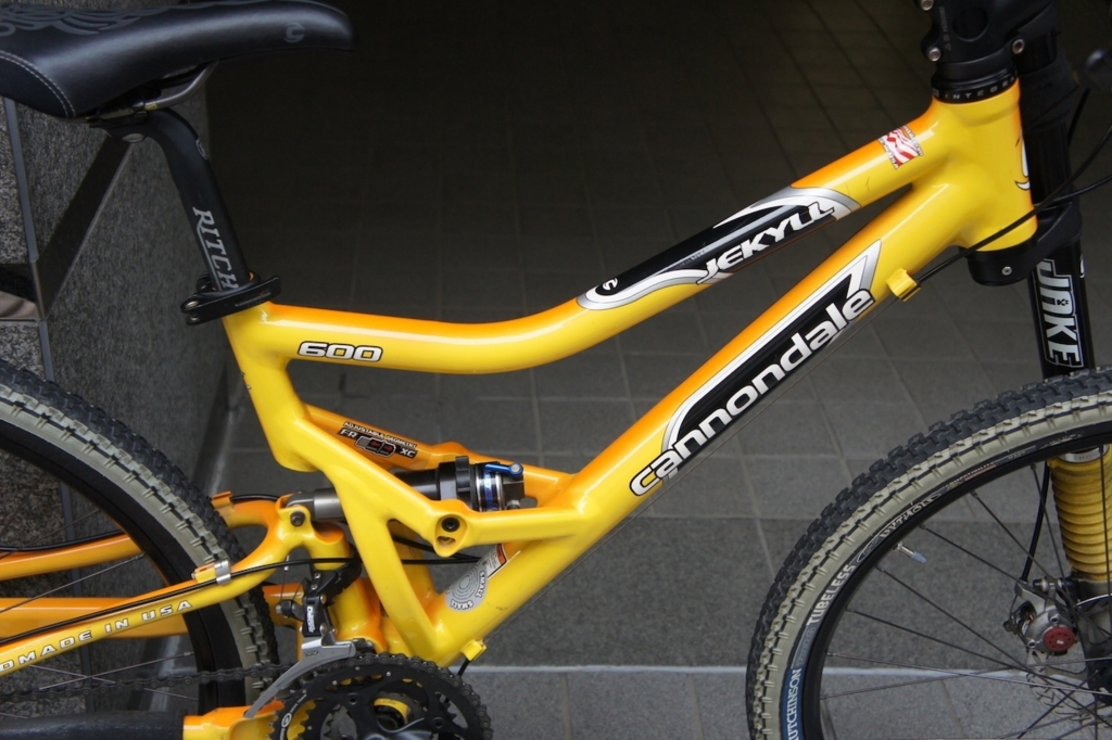 キャノンデール マウンテンバイク キャノンデール cannondale SUPER V700 - メルカリ