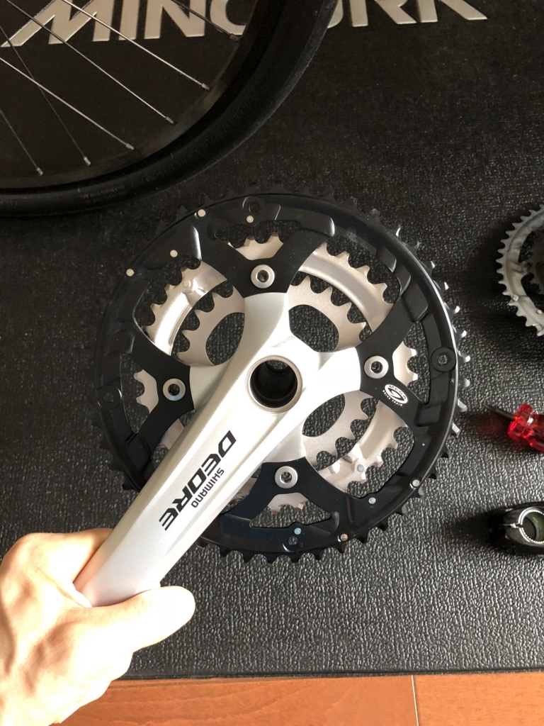 Cannondale Jekyll800のBBとクランクを交換 - 甘く香るか青いバラ