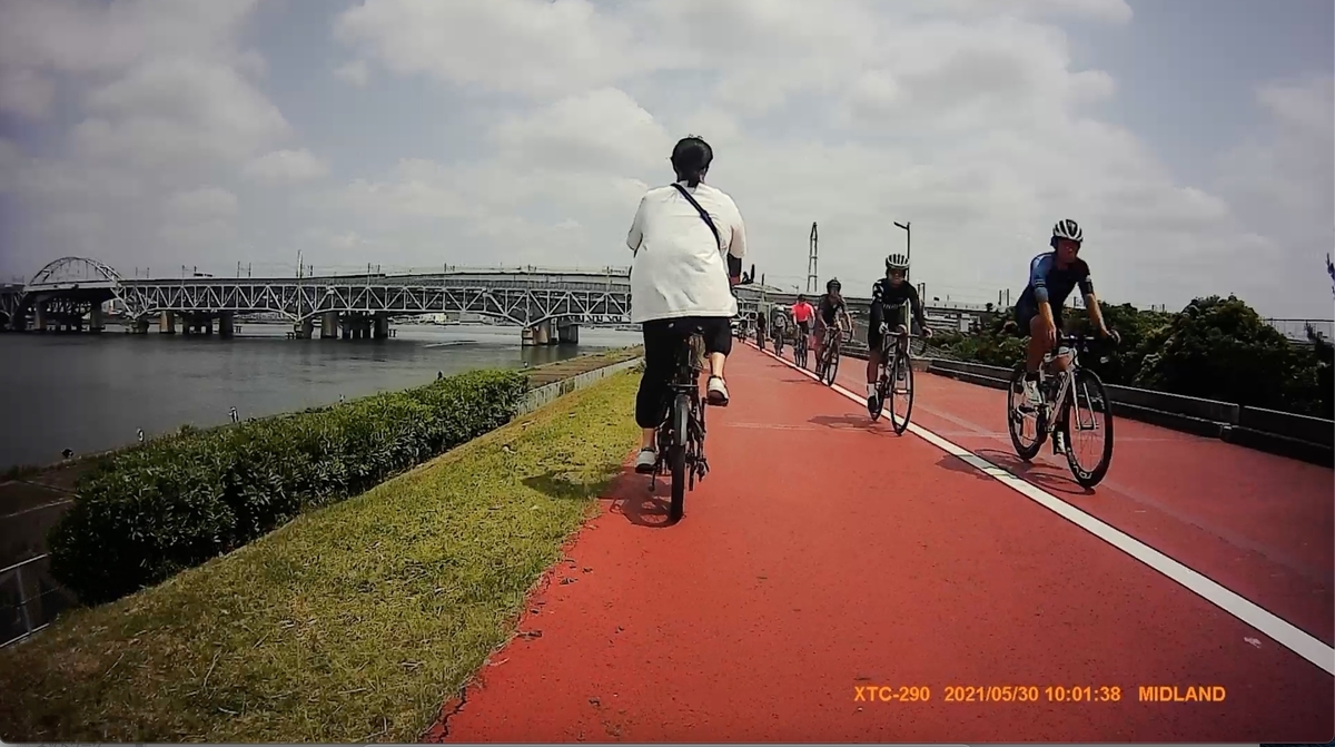 本日のライド 葛西臨海公園 ディズニー周回46km 甘く香るか青いバラ 本日のライド 葛西臨海公園 ディズニー周回46km 甘く香るか青いバラ