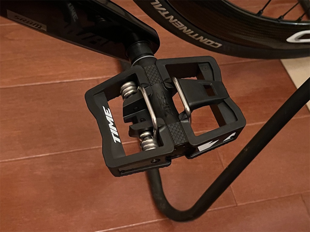 コルナゴA2R 43S ホイールボーラワンTU付属品（ライト前後サイコンペダル等 コルナゴA2R 43S ホイールボーラワンTU付属品（ライト前後