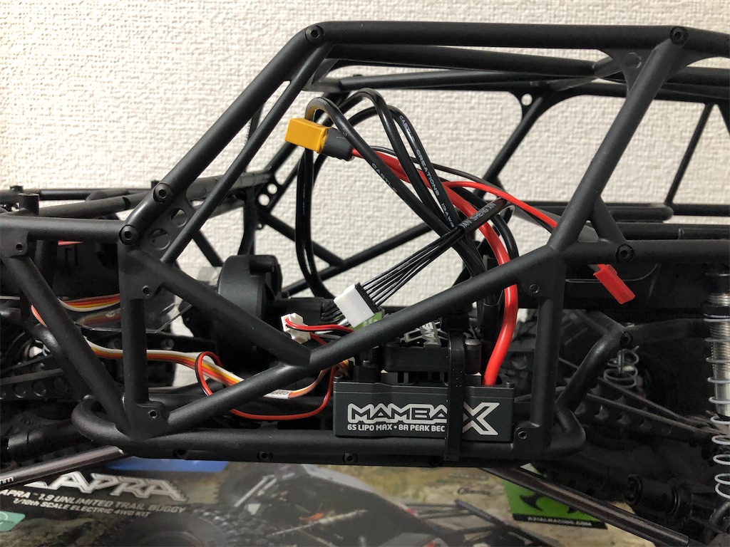AXIAL 1/10 レイススポーン・ ロックレイサー4WD RTR（Axial 1
