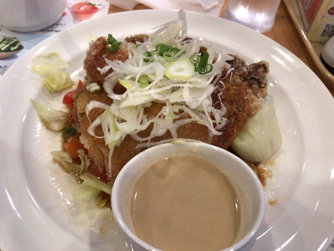 f:id:AJYA:20180811062001p:plain 2種のソースで味わうさっぱり油淋鶏