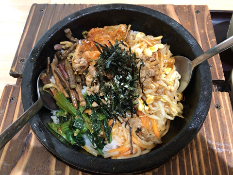 石焼ビビンバ