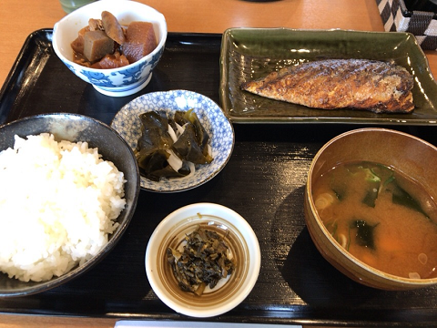 サバの塩焼きのおてがる定食