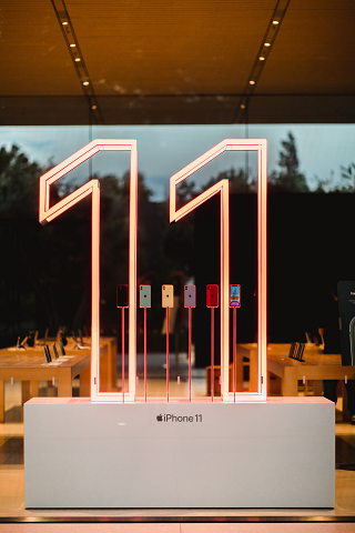 iPhone 11