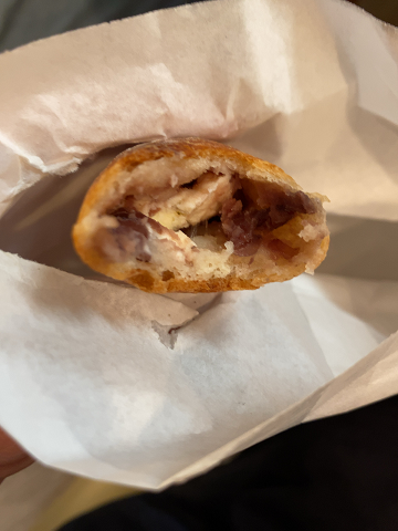 あんクリームチーズパン