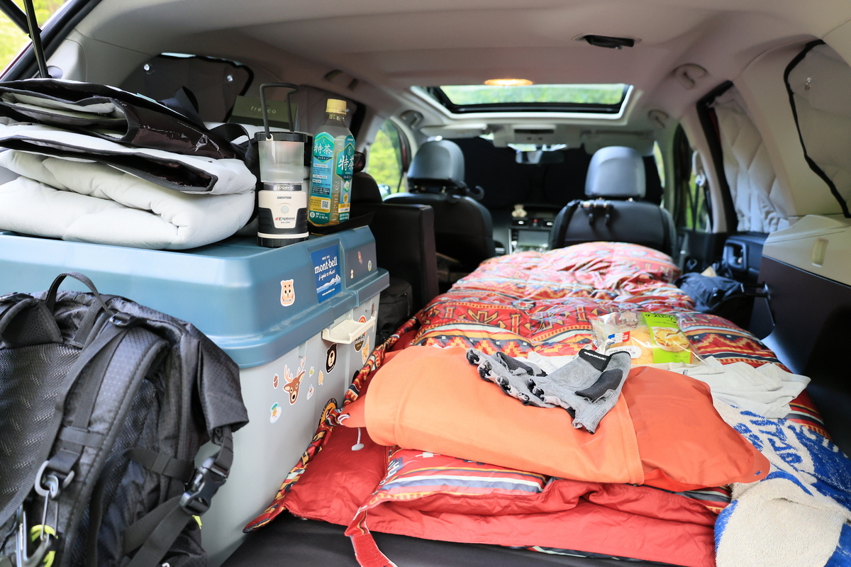 バリアカバー　車中泊 楽天市場】車内用品 車 カーテン サンシェード 楽らくマグネット