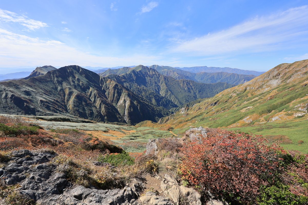 【希少】谷川岳の岩場(初版第2刷) 希少】谷川岳の岩場(初版第2刷) 希少】谷川岳の岩場(初版第2刷)