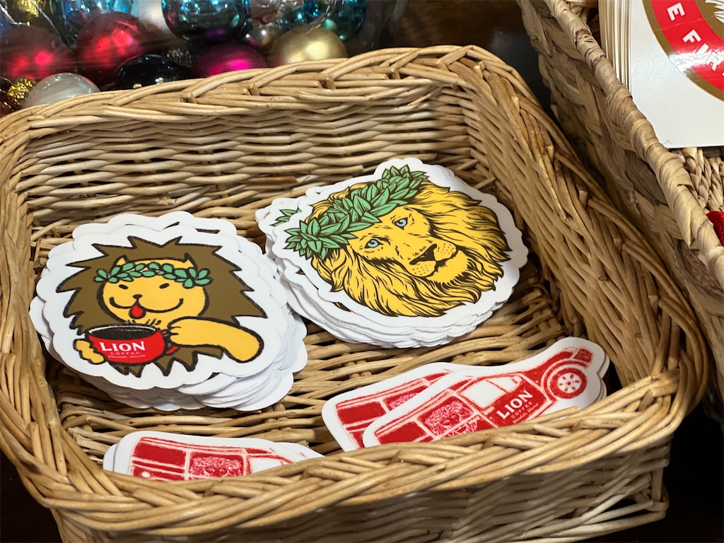 早いもの勝ち　レア　1点もの　ライオンコーヒー　ハンドメイド額縁 早いもの勝ち レア 1点もの ライオンコーヒー ハンドメイド額縁