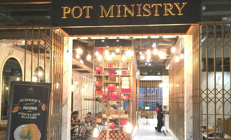 タイスキが有名なレストラン、Pot Ministryの入口