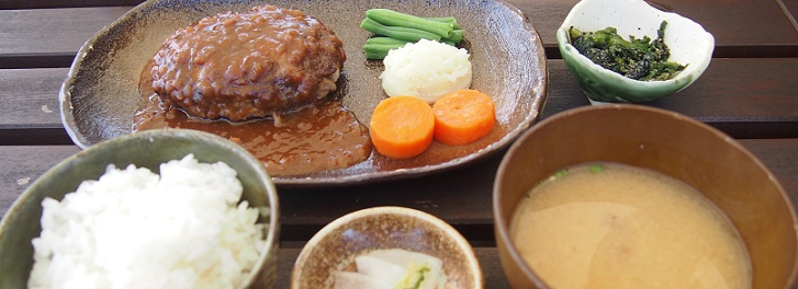 SORANIWAのハンバーグ定食