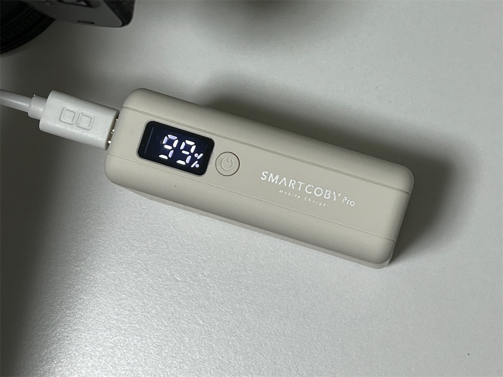 EOS R10】純正バッテリーじゃないとUSB-Cから充電・給電できない
