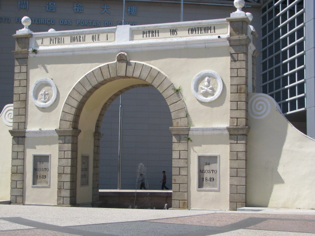 25年前に香港旅の時に 開発まだの深圳美術館で高値で購入 【公式通販】