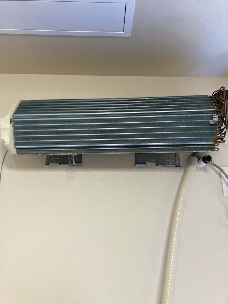 エアコンクリーニング DAIKIN AN71WRPK 背抜き分解クリーニング - 中野
