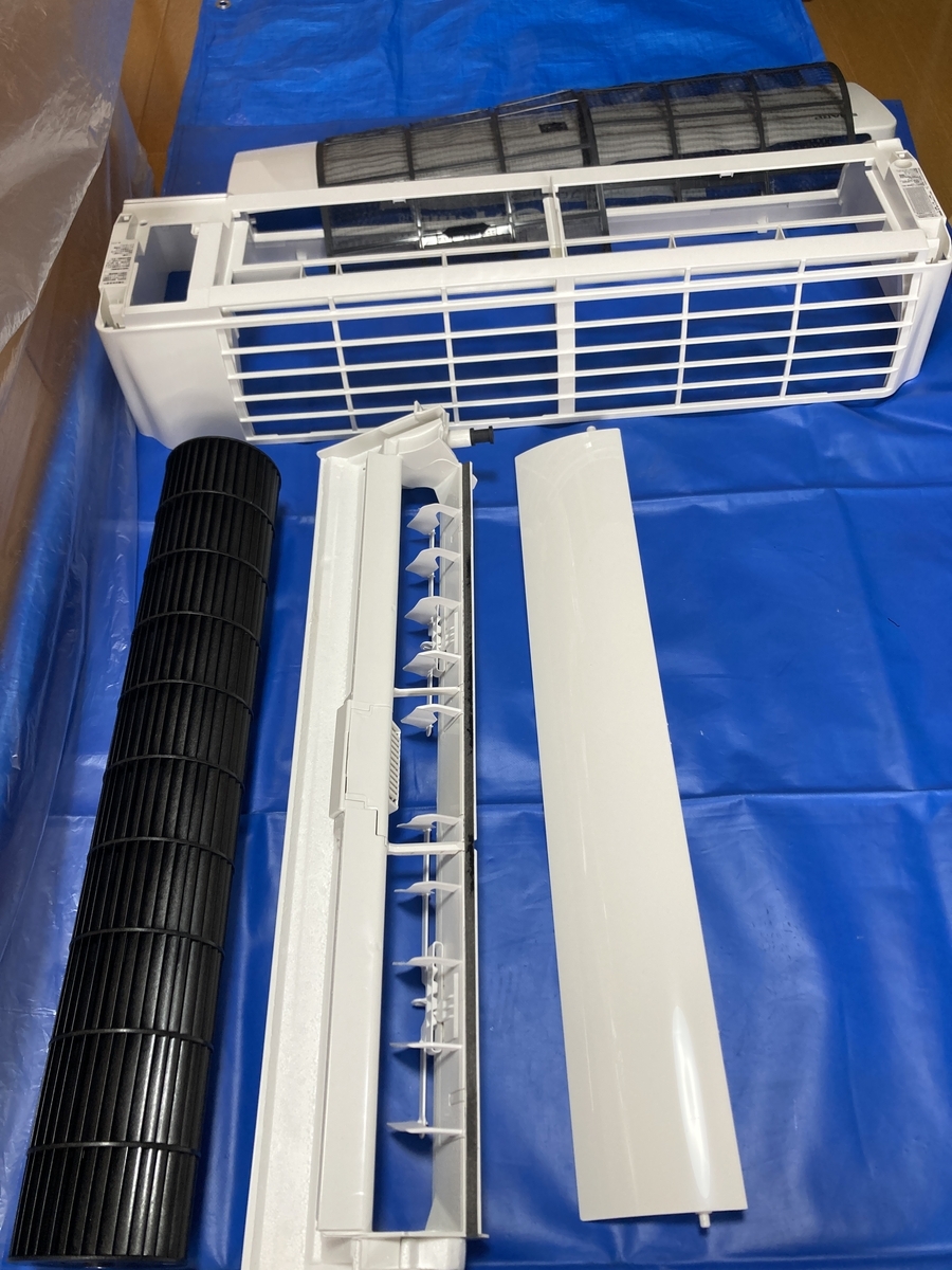 エアコンクリーニング SHARP AY-H22DM ドレンパン送風ファン分解 