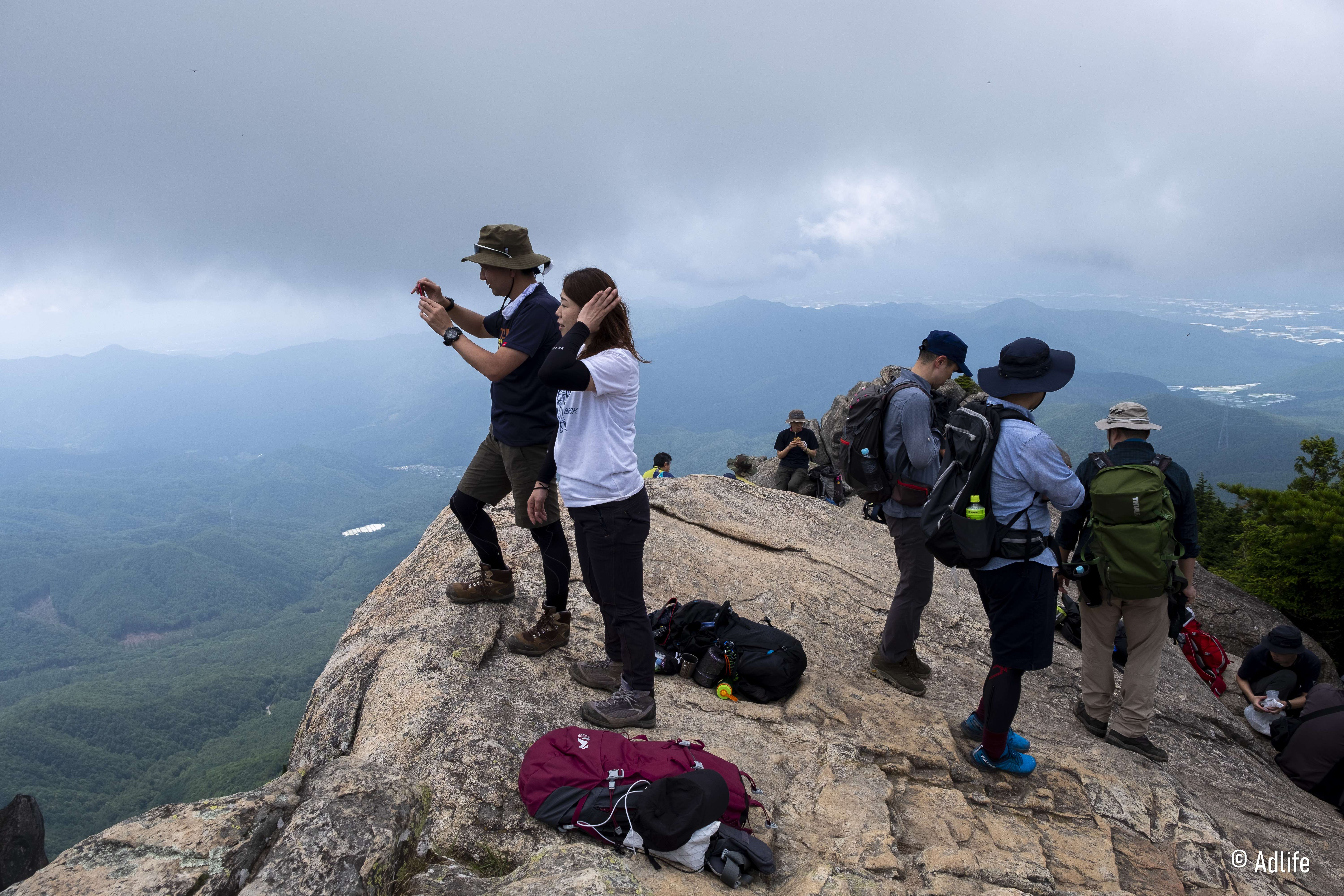8月】瑞牆山：瑞牆山荘より登る -奥秩父 巨岩の森- - AdLife