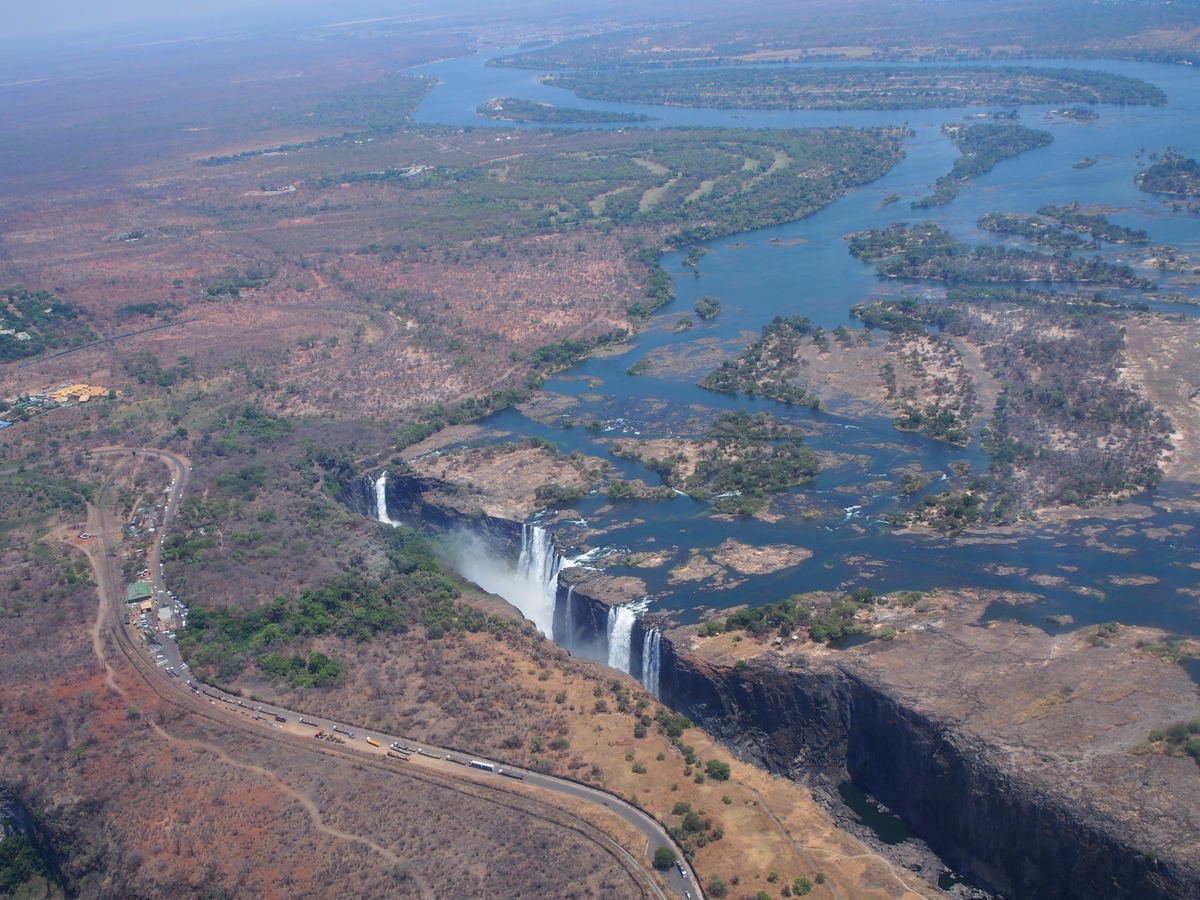 f:id:African-style:20200529204709j:plain f:id:African-style:20200529204709j:plain