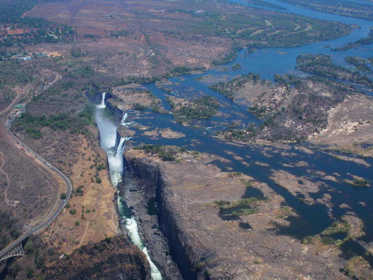 f:id:African-style:20200529205021j:plain f:id:African-style:20200529205021j:plain