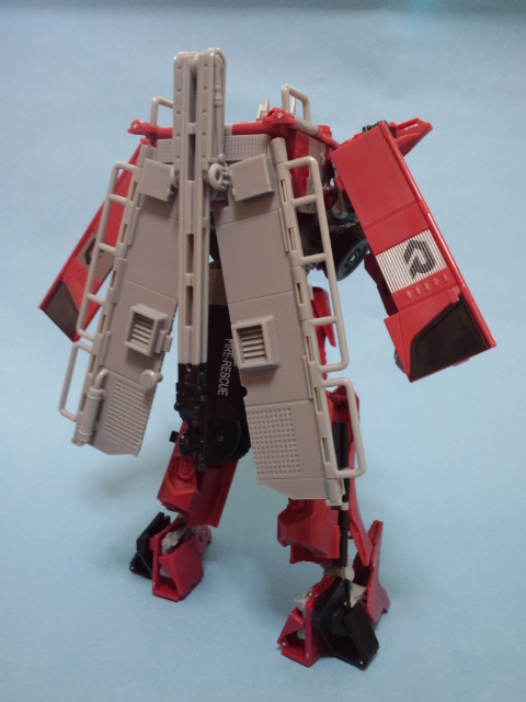 トランスフォーマー ダークサイド・ムーン DA-02 センチネル