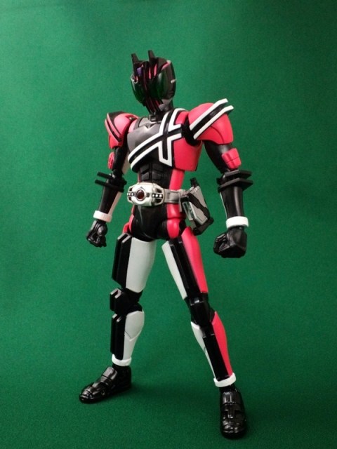 S.H.Figuarts仮面ライダーディケイド激情態 Amazon.co.jp: TAMASHII NATIONS S.H.Figuarts仮面ライダー