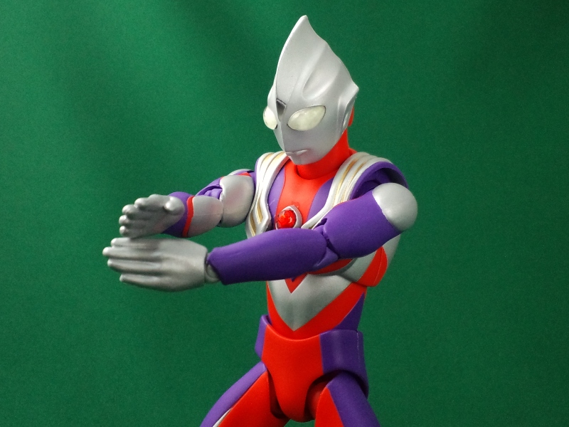 ULTRA-ACT ウルトラマンティガ マルチタイプ (Ver.2014) - 多々