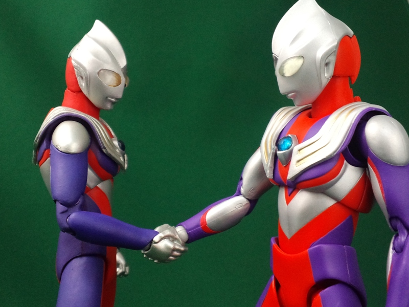 ULTRA-ACT ウルトラマンティガ マルチタイプ (Ver.2014) - 多々