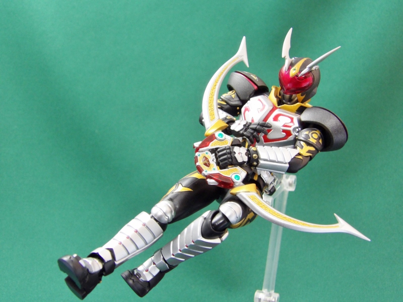 S.H.Figuarts 仮面ライダーカリス - 多々買いは数だよ兄者