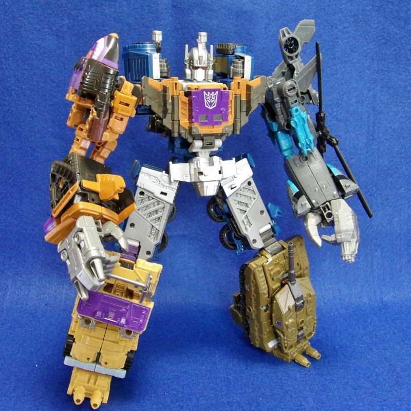 16コンバットロン合体兵士　ブルーティカス　TAKARA TOMY デストロン 16コンバットロン合体兵士 ブルーティカス TAKARA TOMY