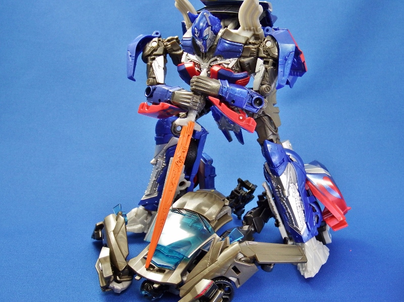 トランスフォーマー最後の騎士王 オプティマス・プライム (トイザらス