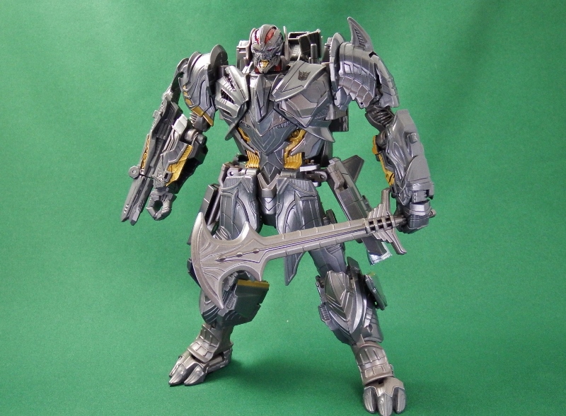 トイザらス限定　メガトロン　トランスフォーマー　最後の騎士王　タカラトミー レビュー：TF最後の騎士王 トイザらス限定 メガトロン | 超偏見
