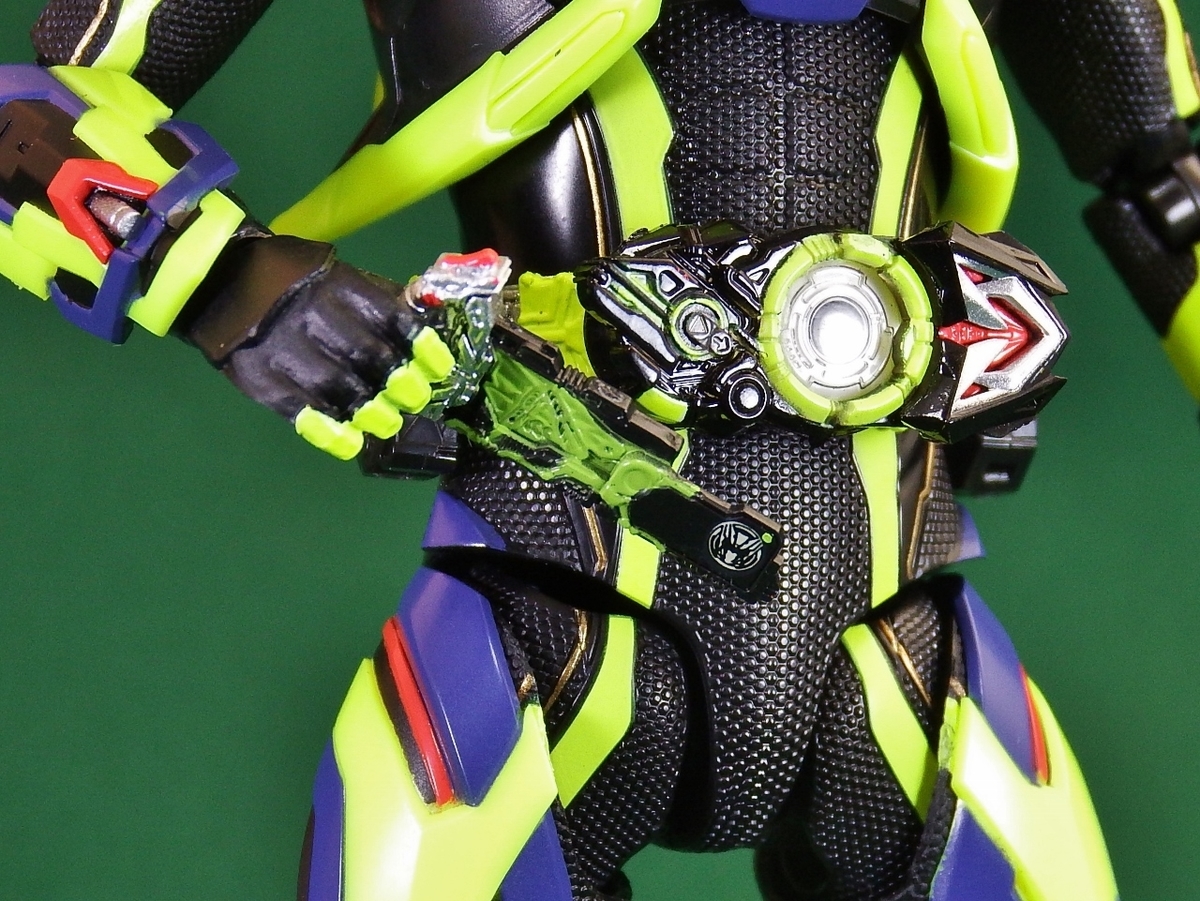 BANDAI - S H Figuarts  ゼロワン シャイニングホッパー Amazon.co.jp: S.H.Figuarts 仮面ライダーゼロワン シャイニング