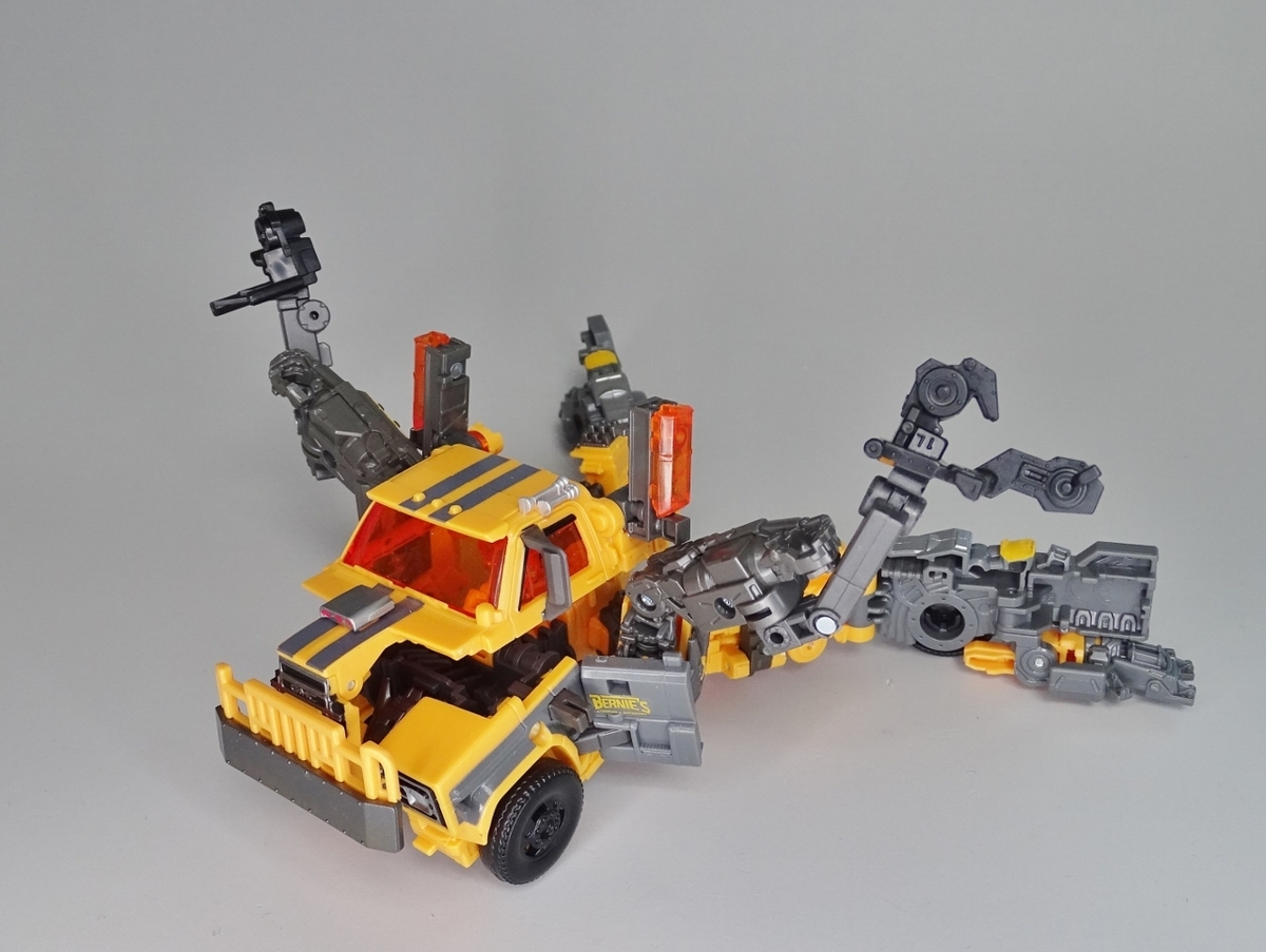トランスフォーマースタジオシリーズ SS-104 バトルトラップ